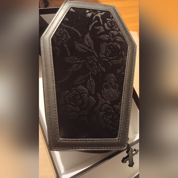 Coffin Wallet Wristlet (NWT) - Picture 6 of 8